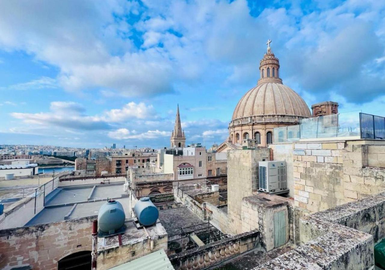 Deluxe One Bedroom Apartment 10 Meters From Valletta Center Zewnętrze zdjęcie