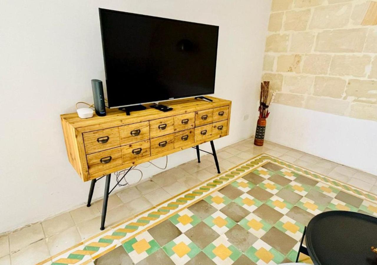 Deluxe One Bedroom Apartment 10 Meters From Valletta Center Zewnętrze zdjęcie