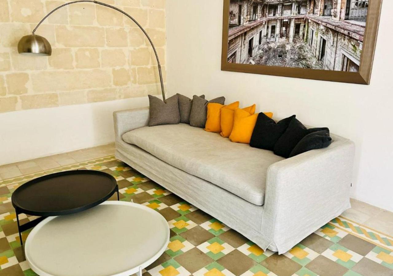 Deluxe One Bedroom Apartment 10 Meters From Valletta Center Zewnętrze zdjęcie