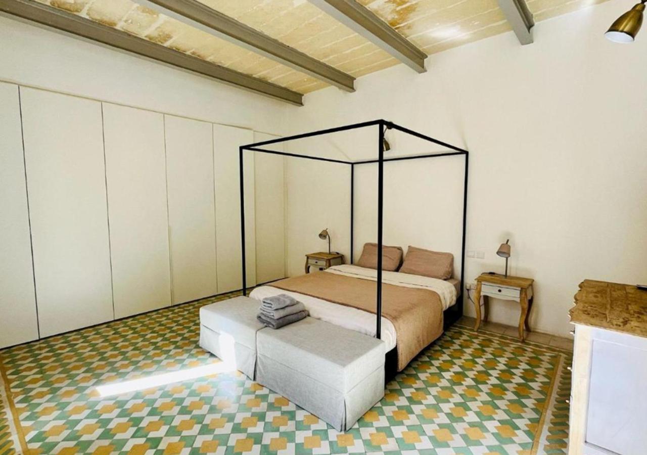 Deluxe One Bedroom Apartment 10 Meters From Valletta Center Zewnętrze zdjęcie
